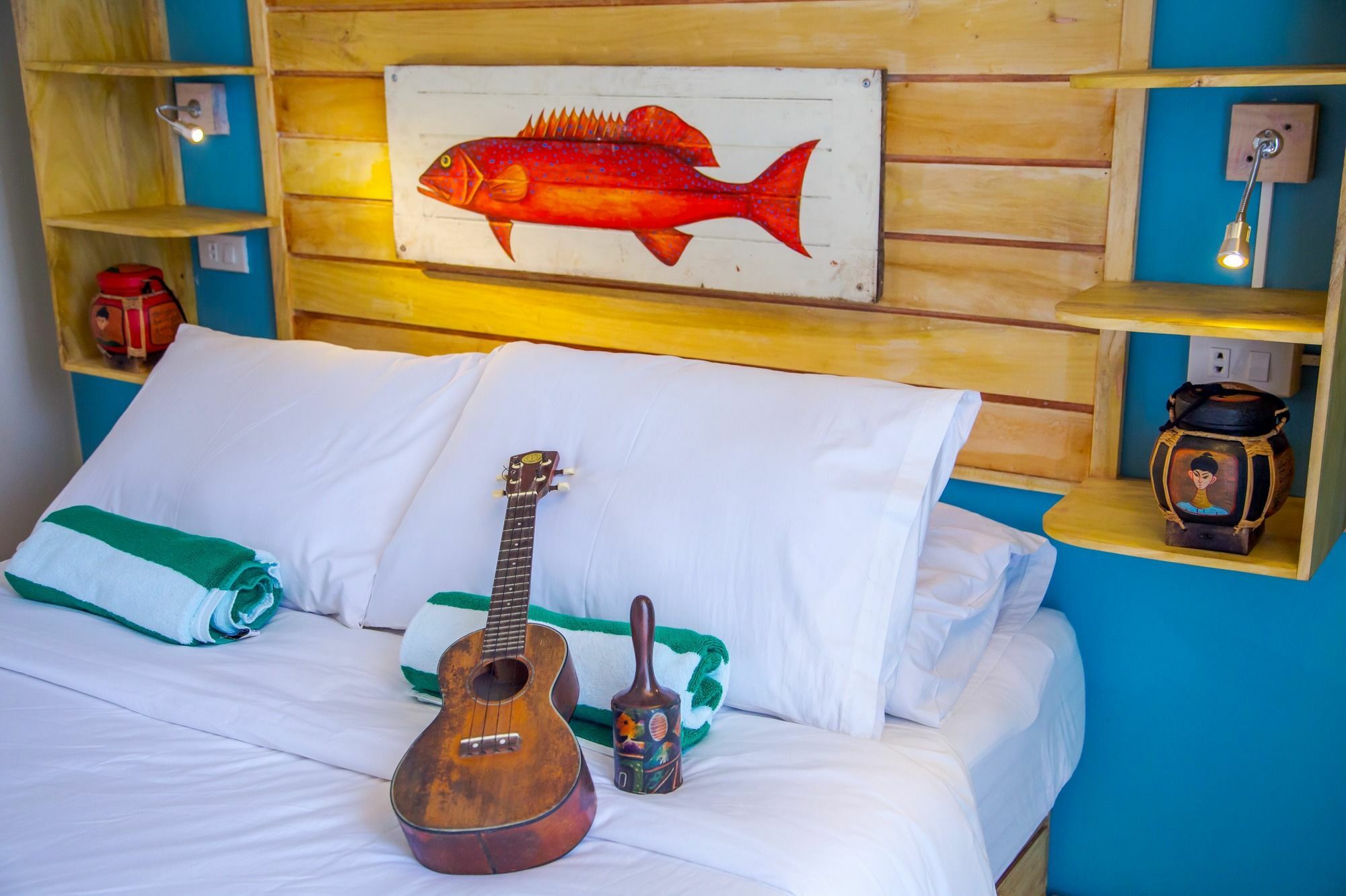 Flotsam And Jetsam Artist Beach Hostel San Juan  Exterior photo